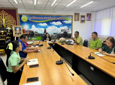 นางสาวกุลยา ทองเพชร ผู้อำนวยการศูนย์ เป็นประธานการประชุม ... พารามิเตอร์รูปภาพ 6